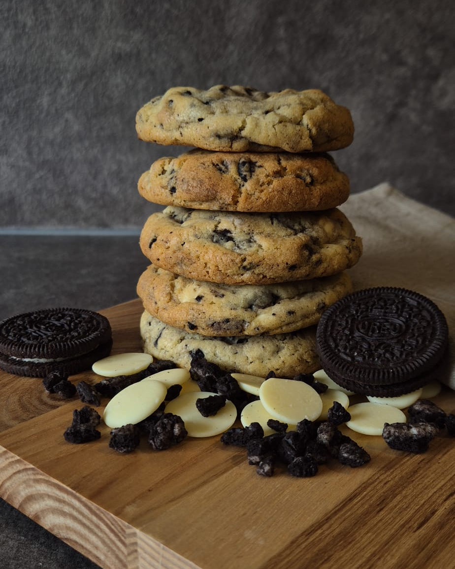 Chocolate CHIPP Cookie - White Chocolate & Oreo